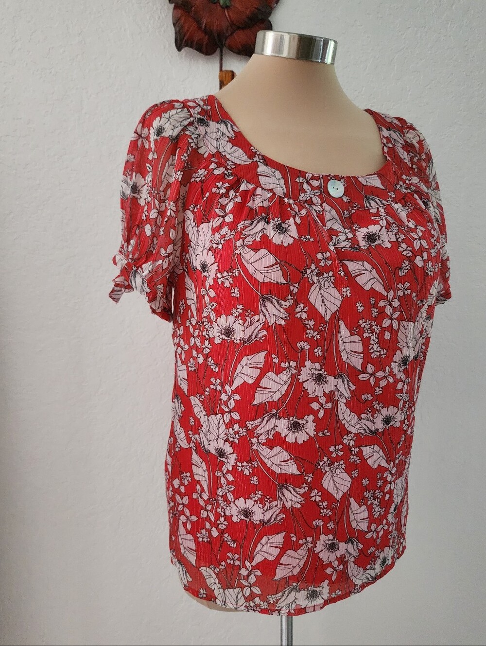 SARA MICHELLE | Red Floral Top - Picture 3 of 14